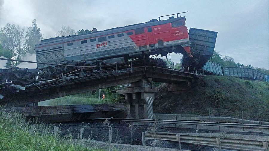 Dos puentes se derrumban en Briansk y Kursk