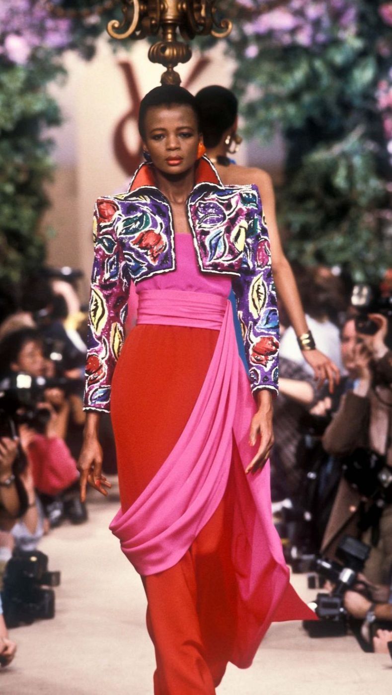 Diseño de alta costura de Yves Saint Laurent