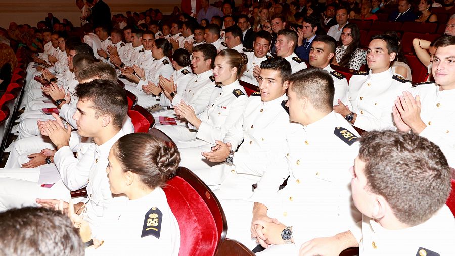 La princesa Leonor, junto a sus compañeros de Elcano, en el Carnegie Hall de Nueva York
