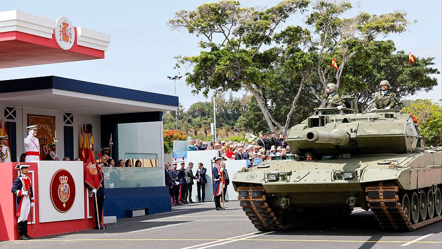 Desfile en Tenerife con motivo del Día de las Fuerzas Armadas 2025