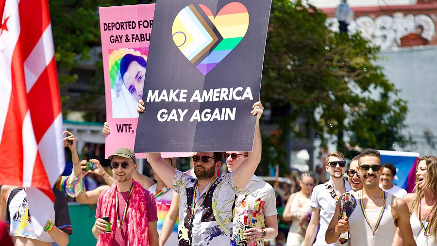 Personas asisten al desfile del WorldPride en Washington, D.C., Estados Unidos, el 7 de junio de 2025. REUTERS/Annabelle Gordon