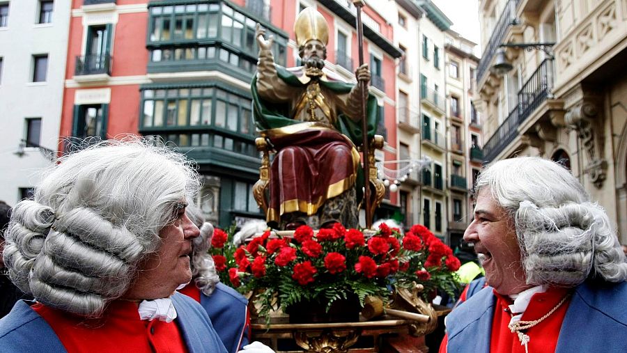 Un momento de la tradicional procesión de San Saturnino que se celebra cada 29 de noviembre en Pamplona.