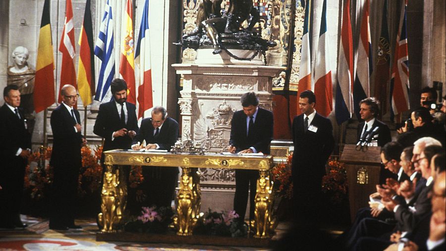 Firma del Tratado de Adhesión a la CEE
