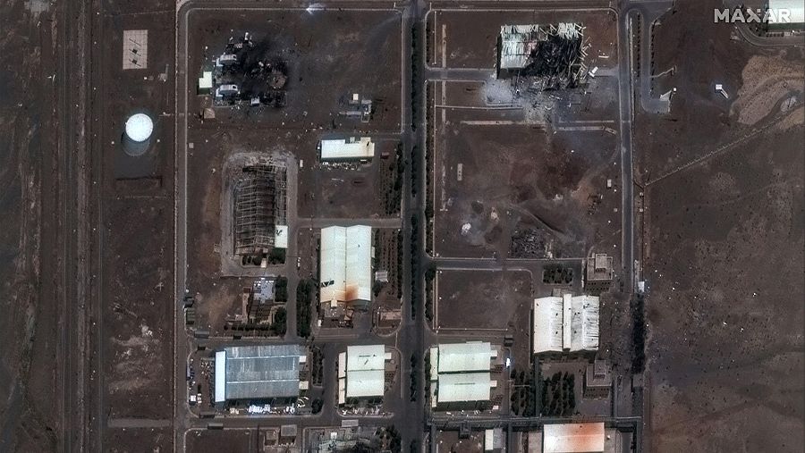Central de Natanz, tras los bombardeos israelíes.