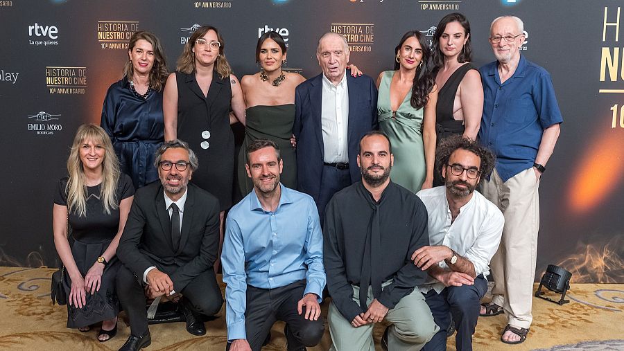 Elena y los colaboradores del programa