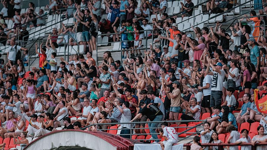 Partido inaugural España-Francia en Las Gaunas