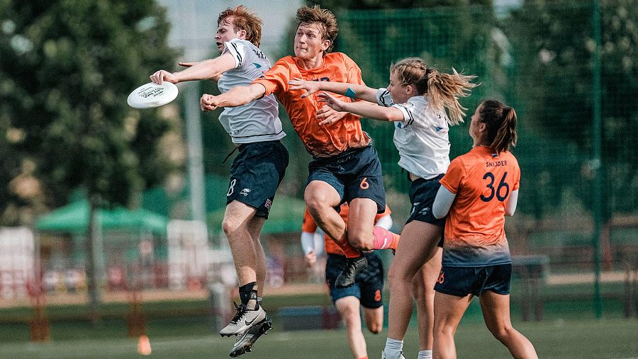 Partido mixto de ultimate entre Países Bajos y Gran Bretaña