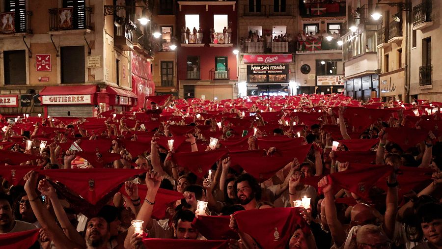 El Pobre de mí dice adiós en Pamplona a las mejores fiestas del mundo
