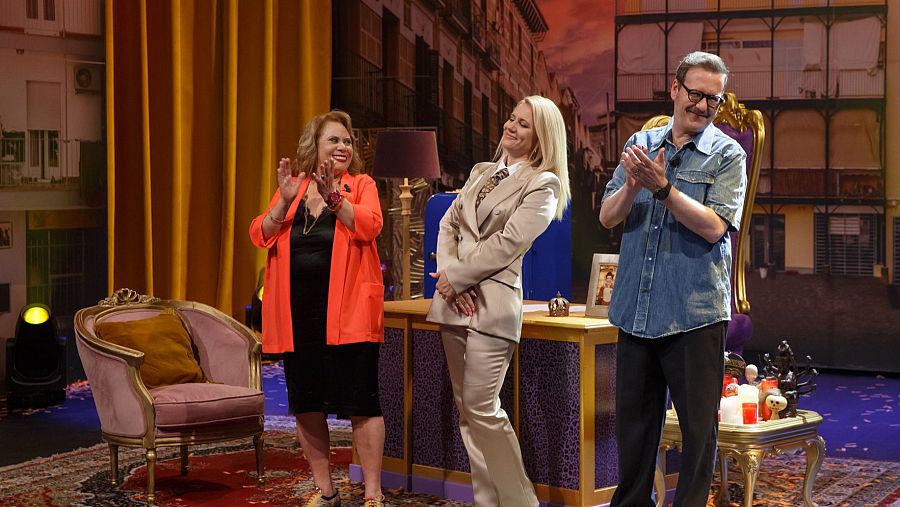 Carmina Barrios y Joaquín Reyes en 'Al cielo con ella'