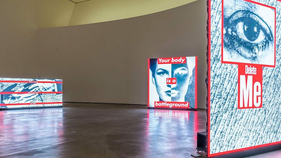 Barbara Kruger en el Guggenheim Bilbao