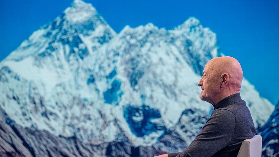 Sebastián Álvaro acaba de publicar el libro 'Mis montañas'