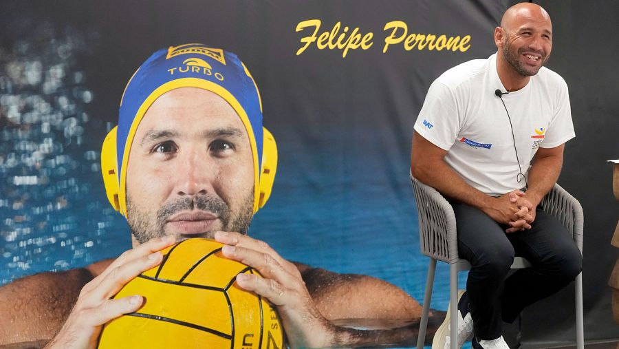 El waterpolista Felipe Perrone en el anuncio de su retirada.