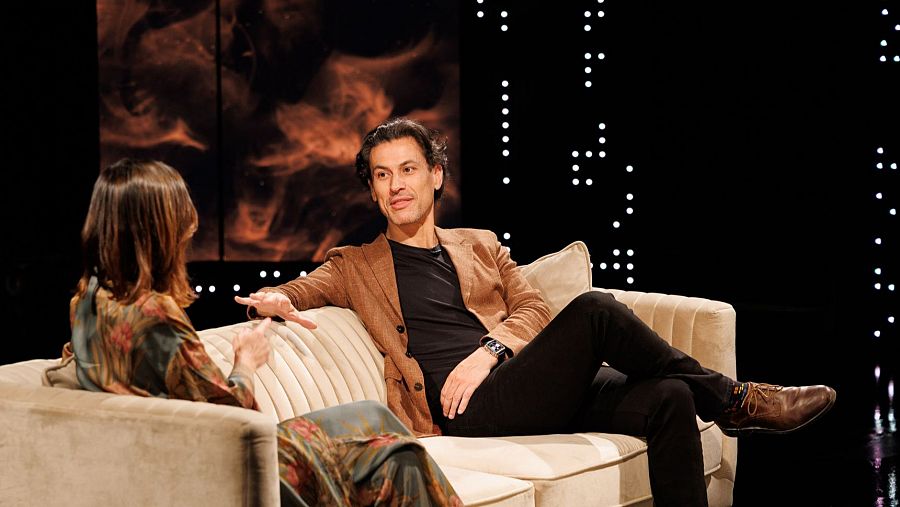 Rodrigo Cortés, presentando 'Buried' en el programa