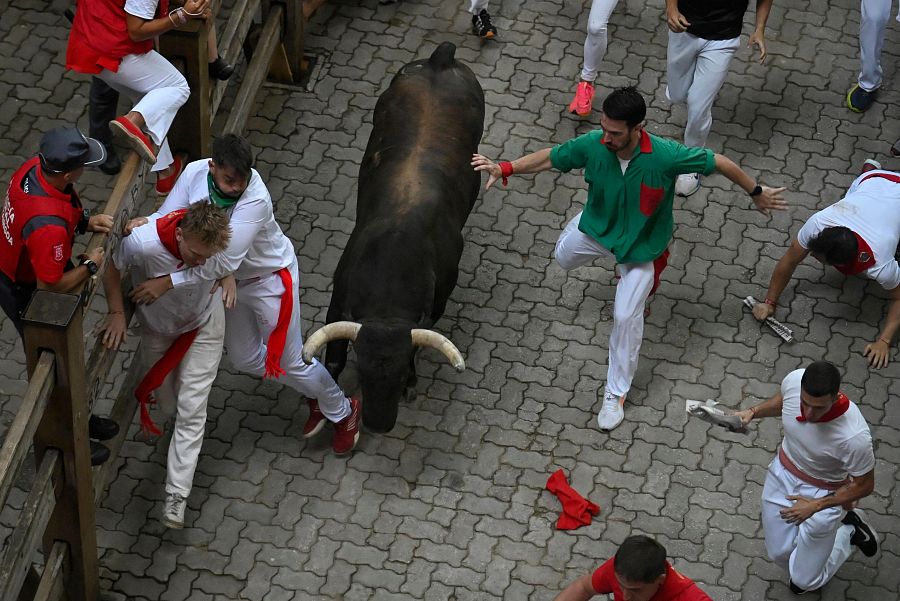 San Fermín 2025: carreras vertiginosas en el quinto encierro con los Jandilla