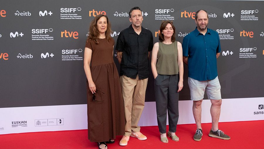 El equipo de 'Zeru ahoak', nueva serie de RTVE Play