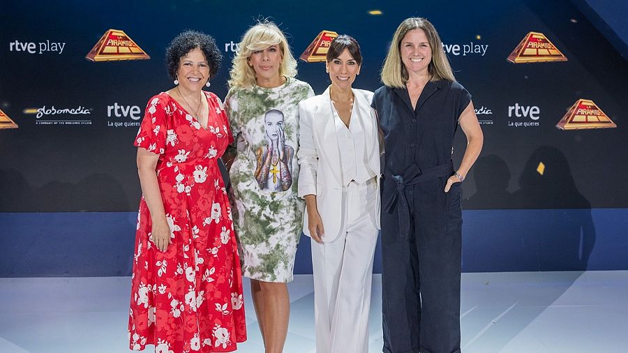Miriam García Corrales, María Eizaguirre, Itziar Miranda y María José Rodríguez en la presentación de 'La Pirámide'