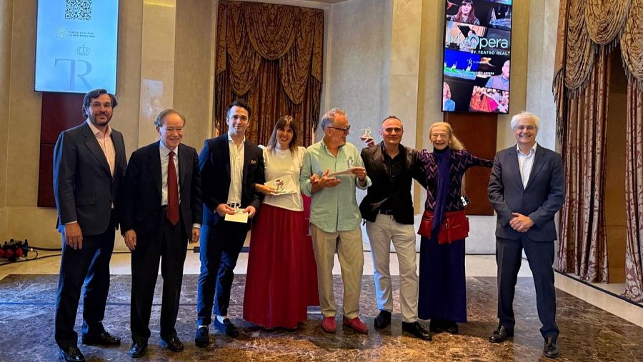 Foto familia, en la entrega de los premios