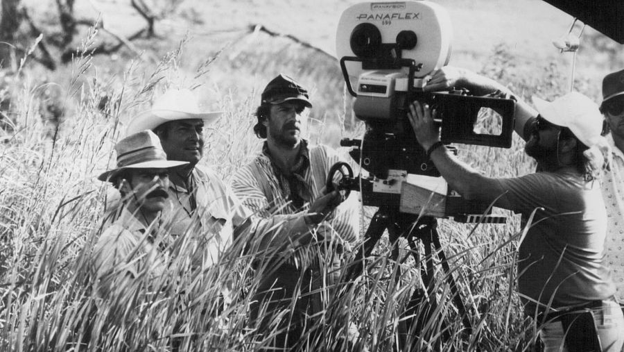 Imagen del rodaje de 'Bailando con lobos' con Kevin Costner y Dean Semler