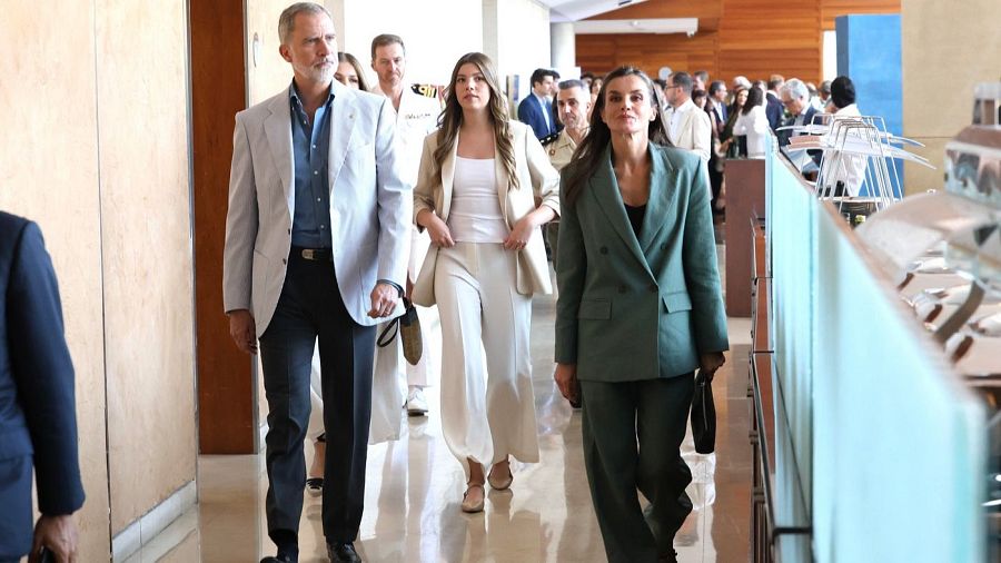 Los reyes y sus hijas