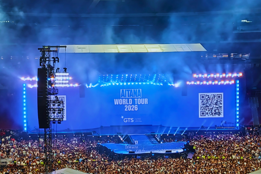 Pantalla gigante anuncia 