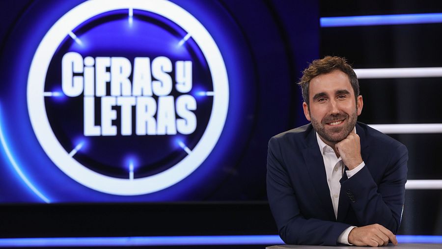 Aitor Albizua, presentador de 'Cifras y Letras'