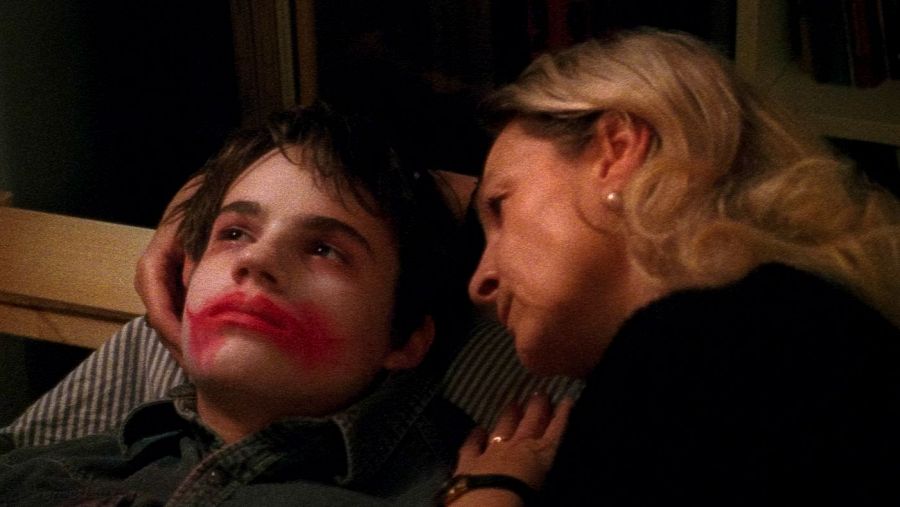 El dilema entre la justicia y la lealtad familiar en La patria perdida