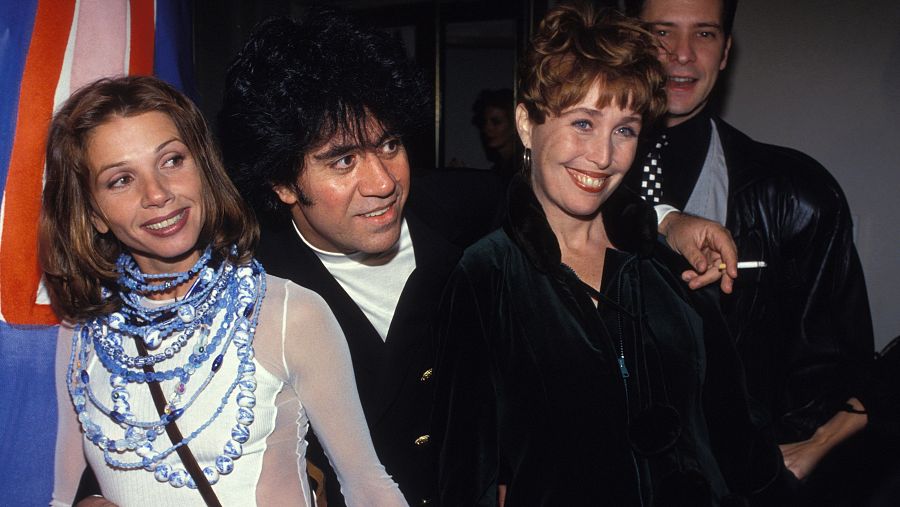 Con su primera cámara Super-8, Pedro Almodóvar grabó en los setenta hasta 11 cortometrajes, debutando en el largometraje con Pepi, Luci, Bom y otras chicas del montón (1980).