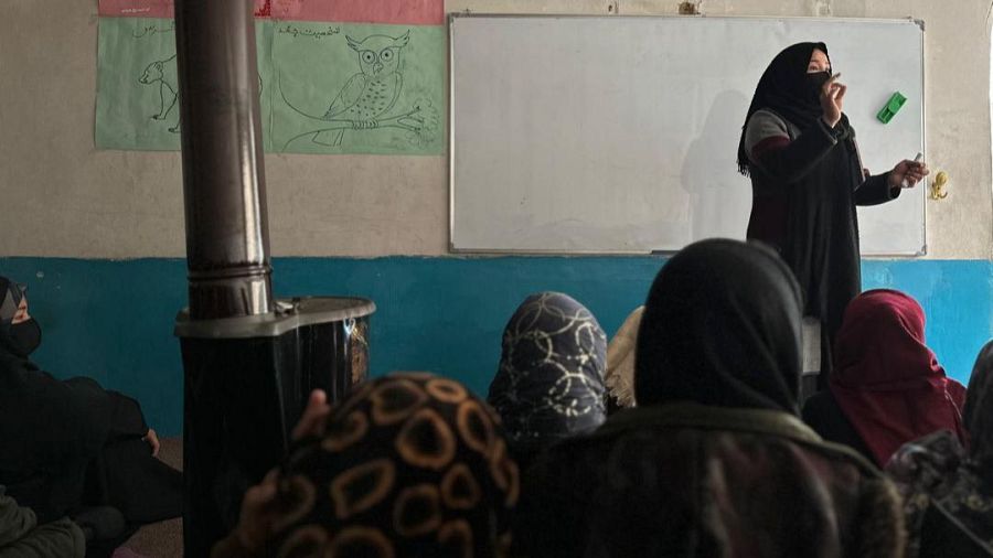 Una de las escuelas clandestinas fundadas por SRAK