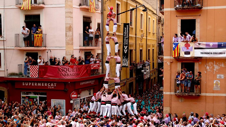 2 de 8 amb folre dels Xiquets de Tarragona a Sant Magí 2025
