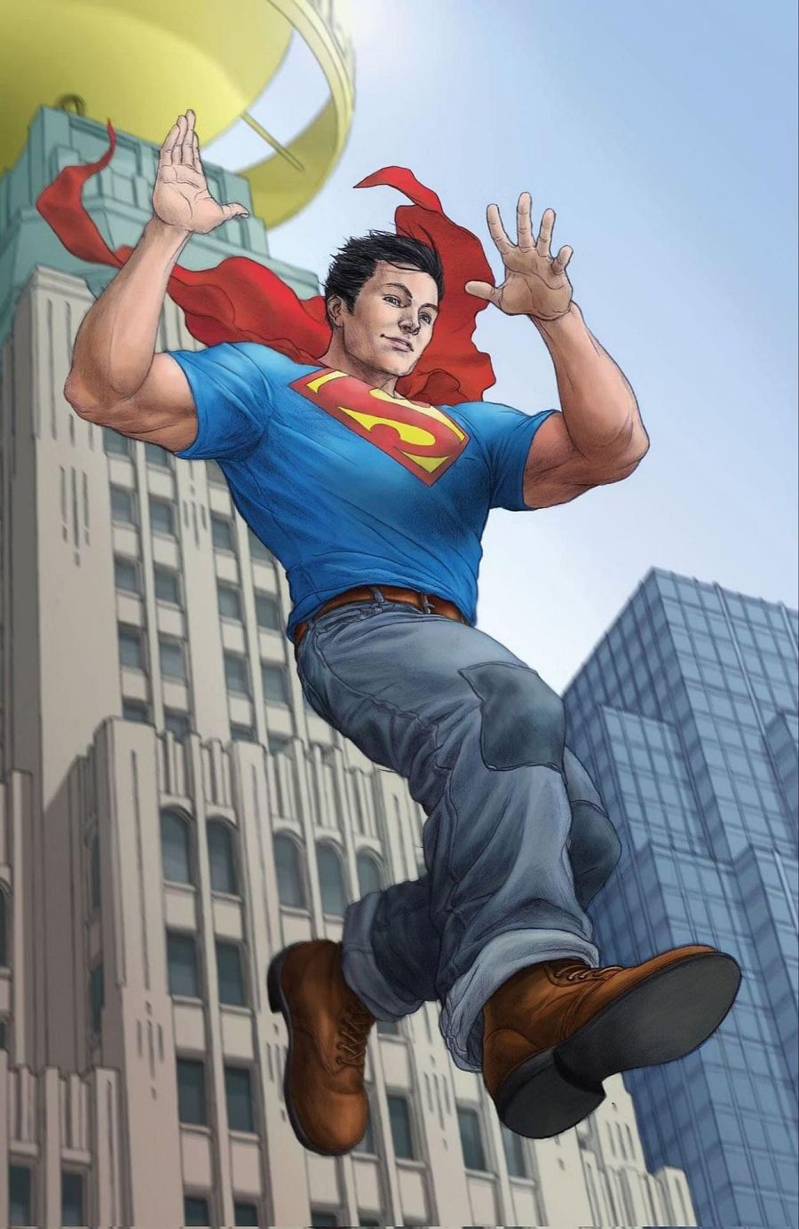 Superman en vuelo, traje azul con la 'S', pantalones vaqueros y botas, capa roja ondeando sobre una ciudad.