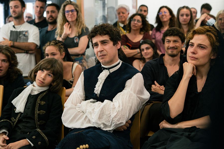 El equipo técnico y artístico de 'Valle Salvaje' despide a Nacho Olaizola