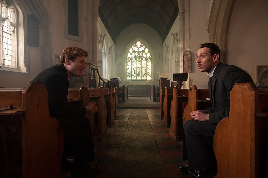 James Norton y Al Weaver como Sidney Chambers y Leonard Finch en 'Grantchester'