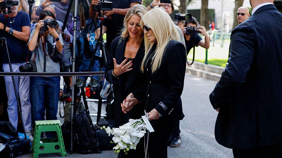 Milán da su último adiós a Giorgio Armani