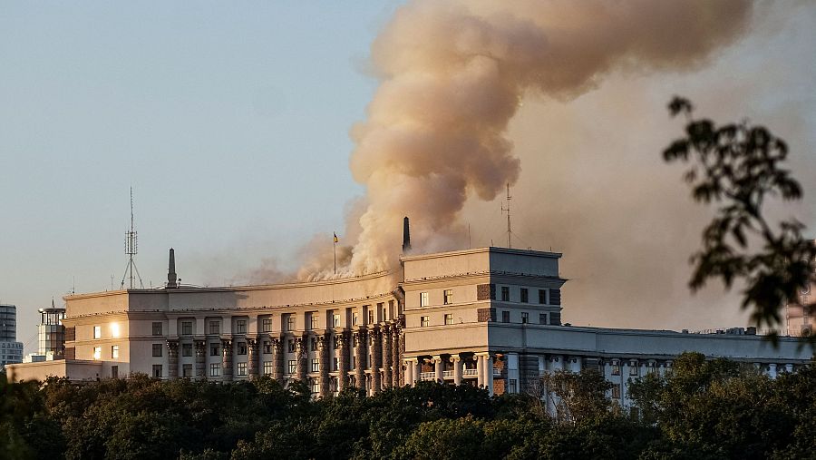 Un ataque ruso daña por primera vez un edificio del Gobierno de Kiev