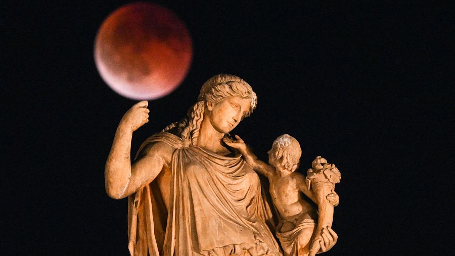 Eclipse lunar en Atenas