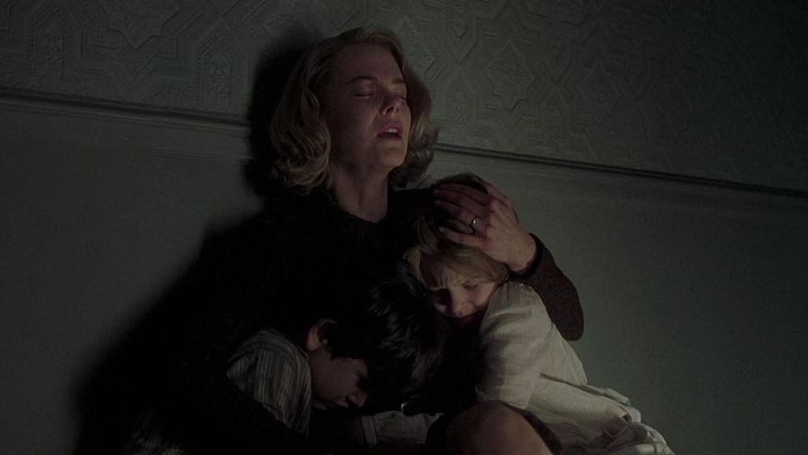 La escena final de 'Los otros', con Grace y sus hijos