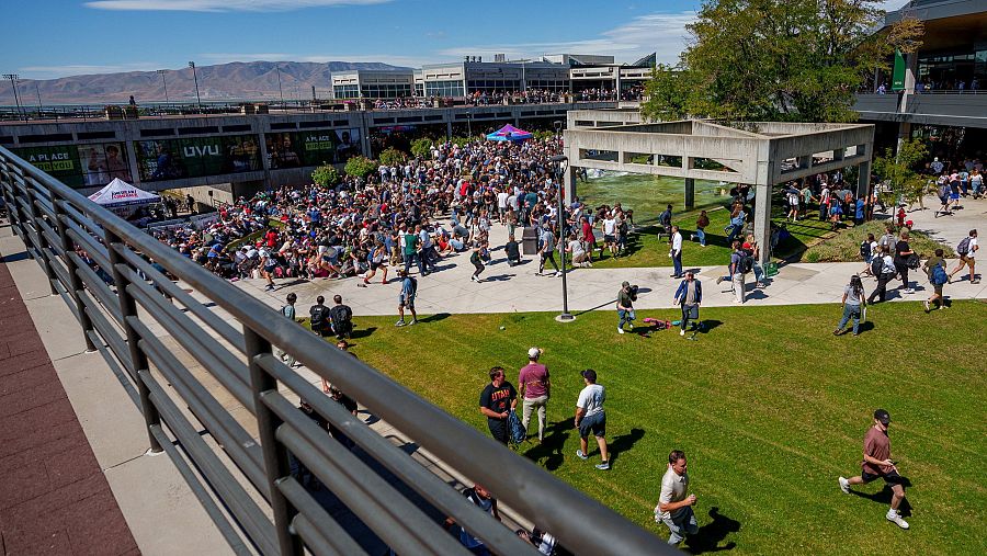 Momentos de tensión después de que Charlie Kirk recibiera un disparo en la Universidad de Utah Valley