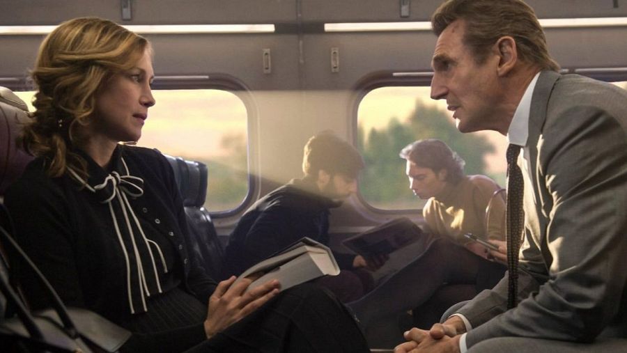 ¿Salvar a tu familia por entregar a un inocente desconocido? Liam Neeson, en 'El pasajero'