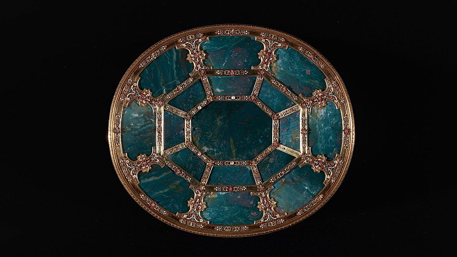 Bandeja oval del Tesoro del Delfín