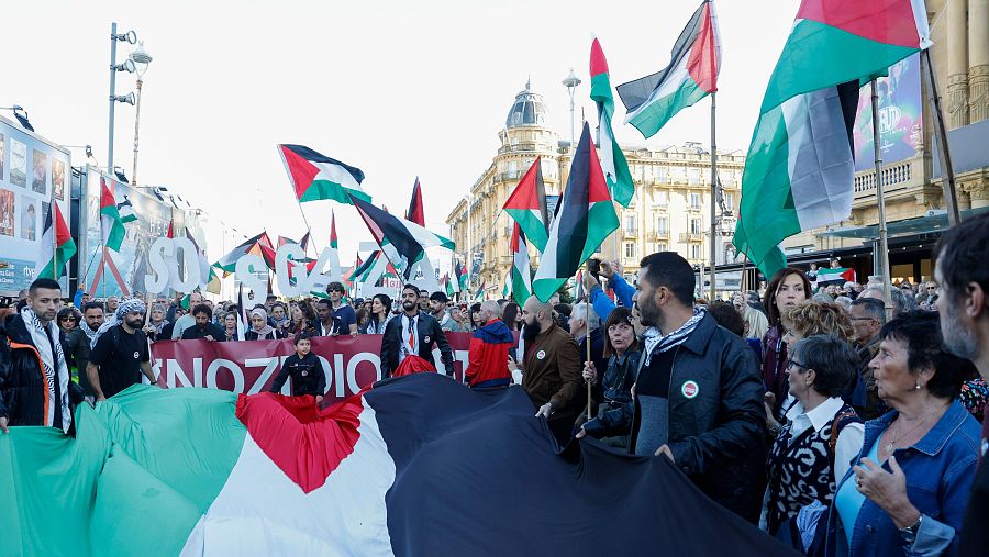 Imagen de la manifestación convocada por la comunidad palestina del País Vasco y numerosas organizaciones del sector cinematográfico.