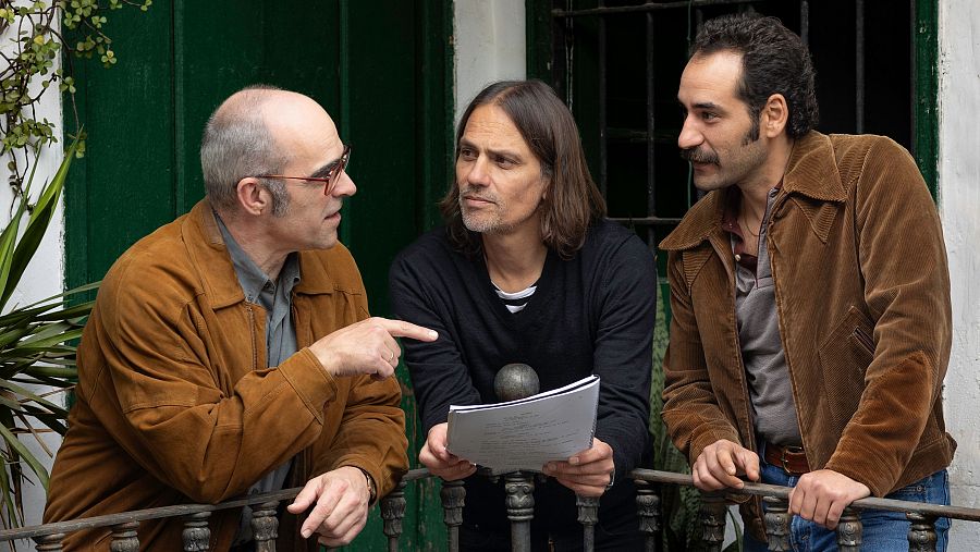 Luis Tosar, Rafael Cobos y Jesús Carroza, durante el rodaje de 'Golpes'.