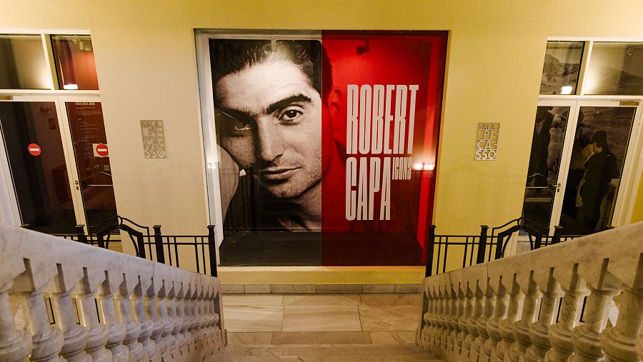 Exposición de Robert Capa en el Círculo de Bellas Artes
