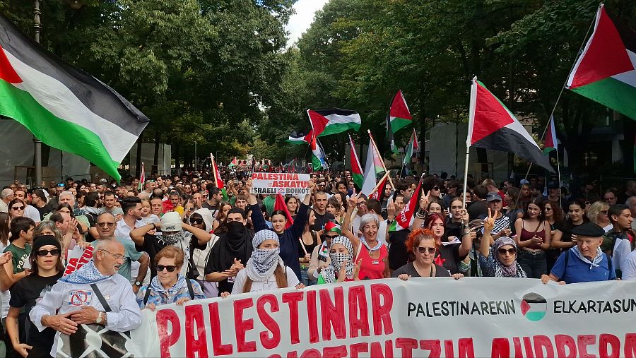 Manifestación en Pamplona en solidaridad con Palestina y para reclamar la 