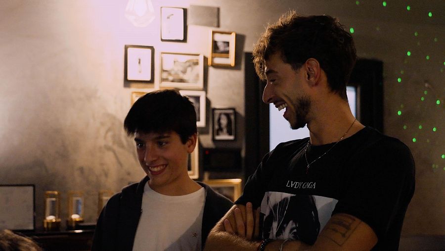 Gonzalo Pinillos y David Parejo en el estudio de grabación