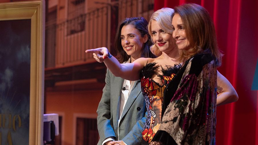 Leticia Dolera, Henar Álvarez y Ana Belén en 'Al cielo con ella'