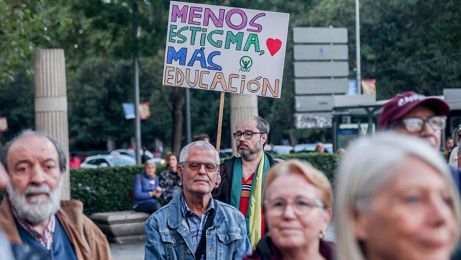 Cartel en una manifestación ciudadana con motivo del Día Mundial de la Salud Mental.