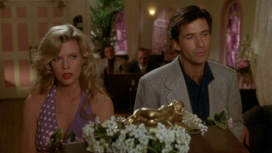 Kim Basinger y ALec Baldwin en 'Ella siempre dice sí'