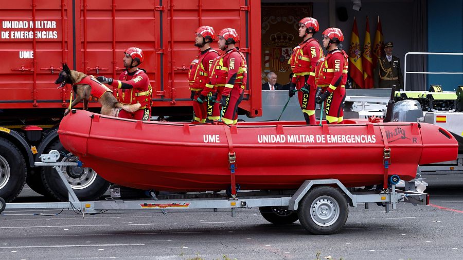La Unidad Militar de Emergencias (UME) durante el desfile de las Fuerzas Armadas con motivo de la Fiesta Nacional este domingo en Madrid.