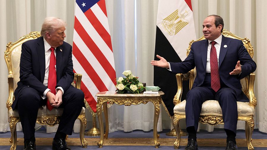 El presidente de Estados Unidos, Donald Trump, junto al presidente de Egipto, Abdelfatá Al Sisi