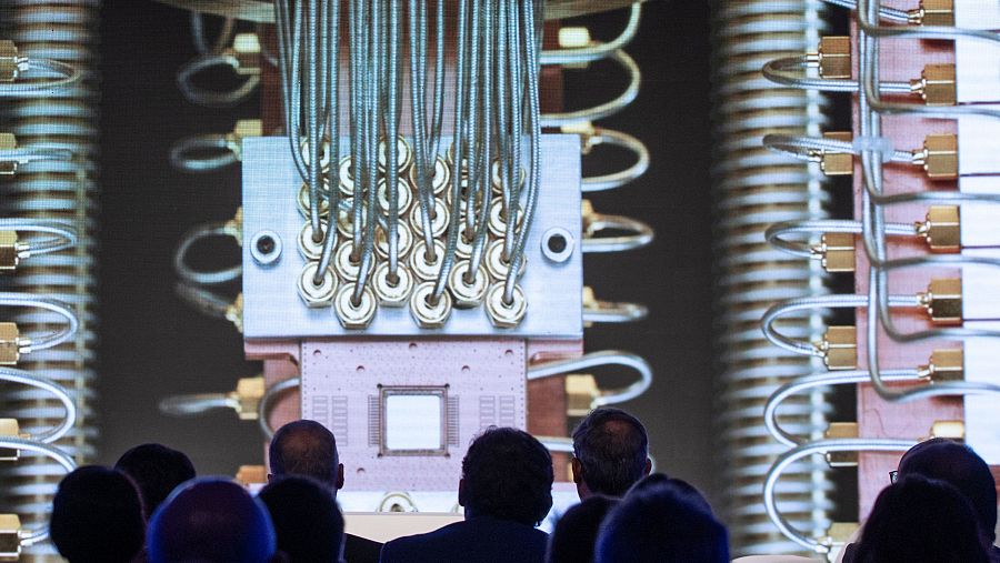 Presentación para instalar un centro de computación cuántica en San Sebastián. Archivo.